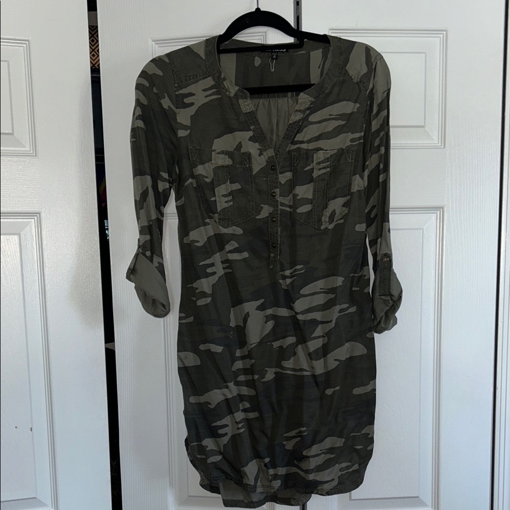 Express Green Camouflage Long Sleeve Dress